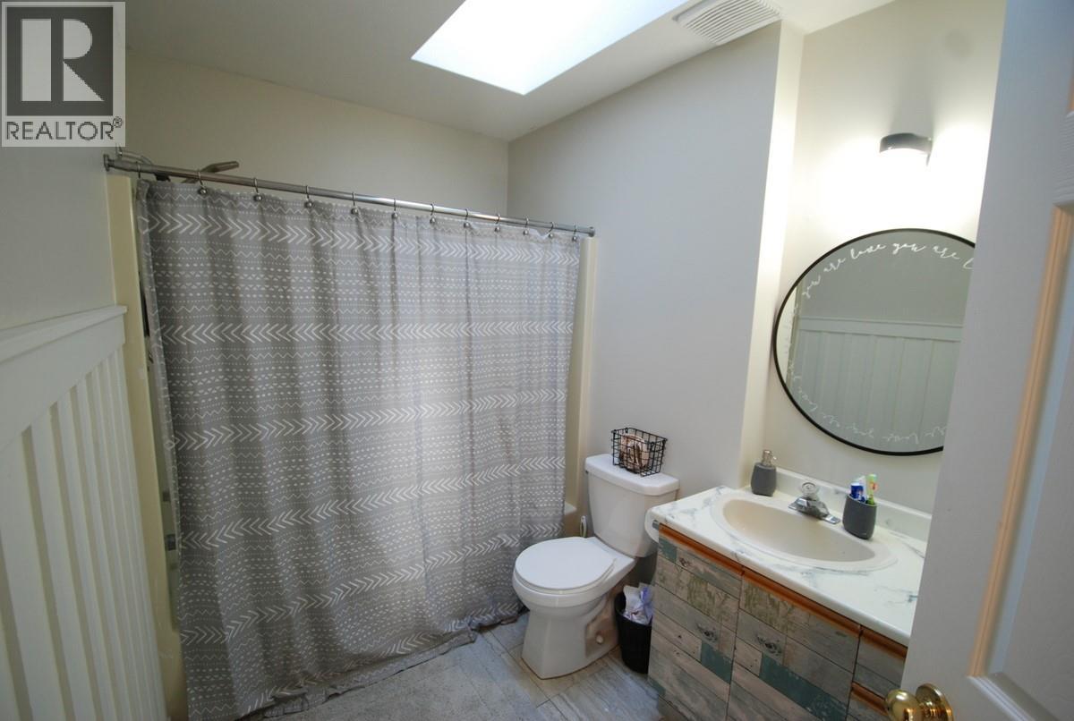 1882 Pineridge Drive - 27