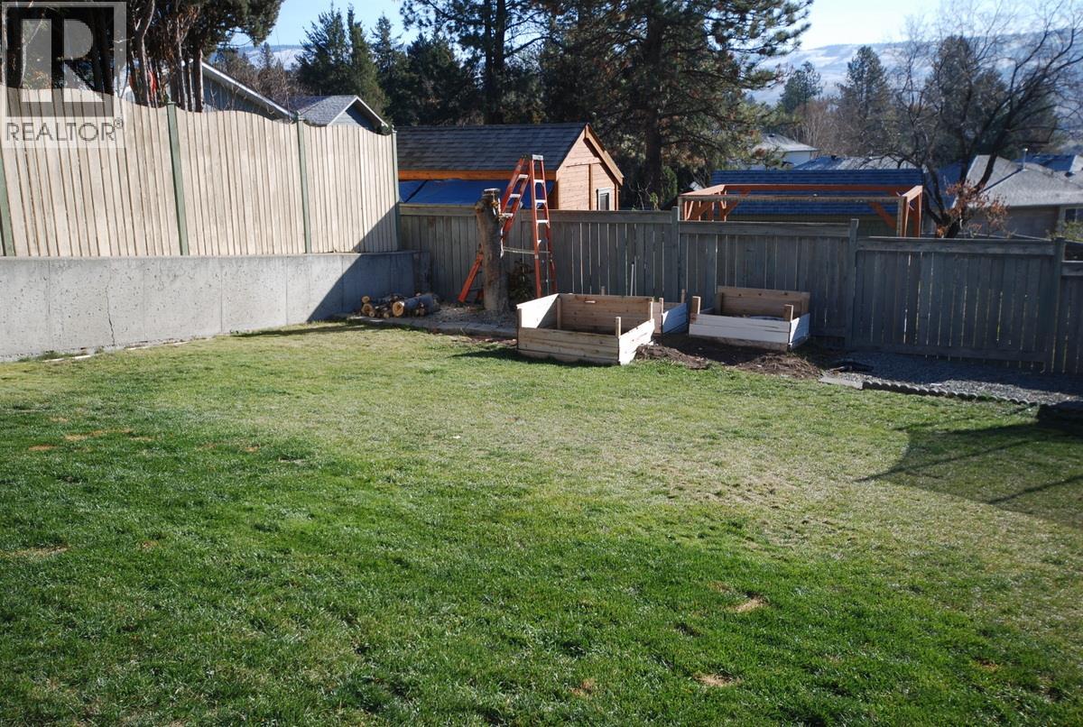 1882 Pineridge Drive - Image 20