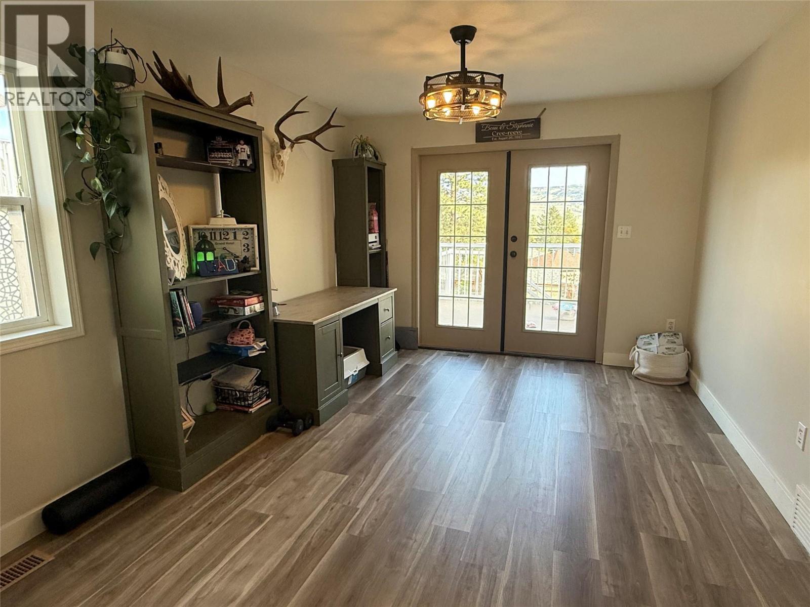 1882 Pineridge Drive - 4