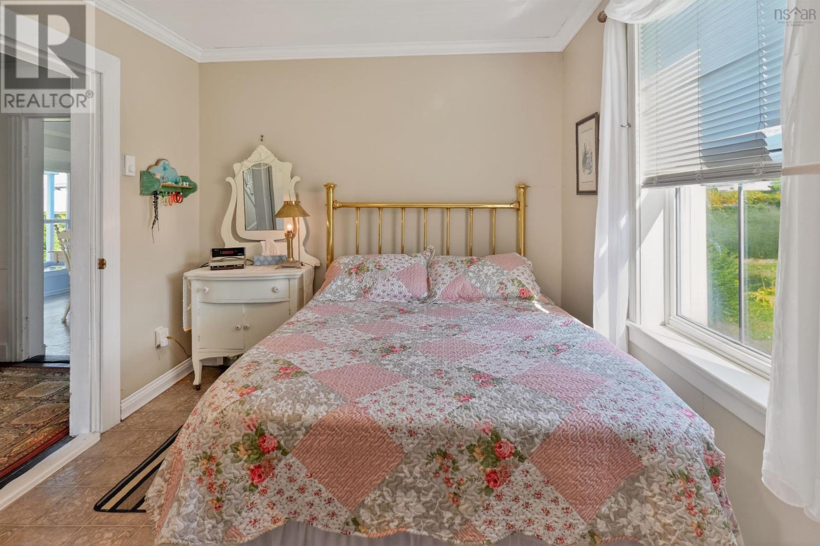 68 Mombourquette Road - 27