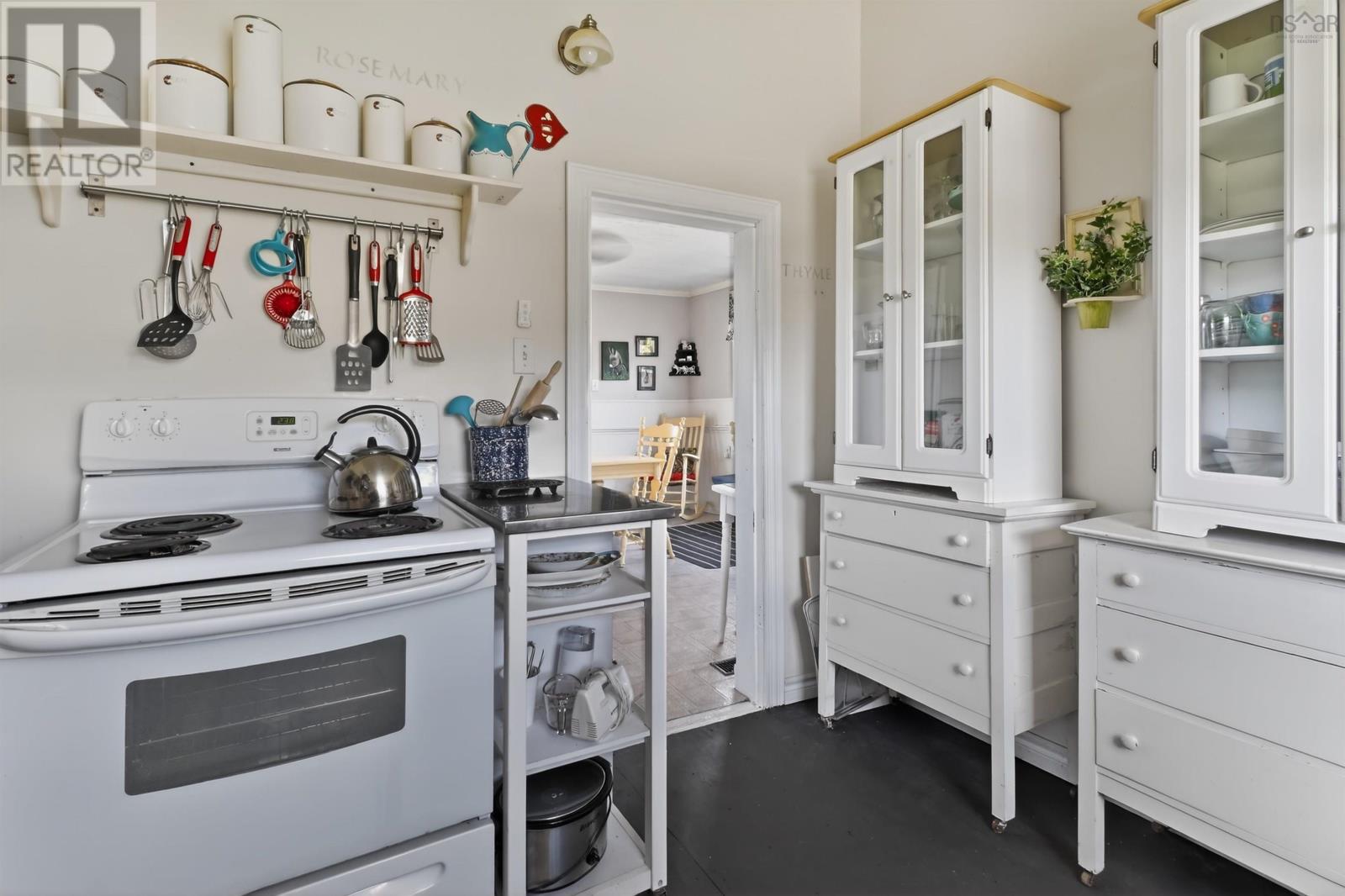 68 Mombourquette Road - 11