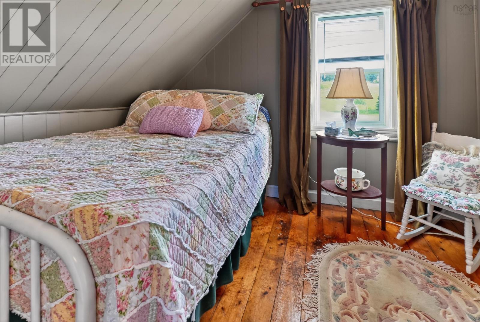68 Mombourquette Road - 34
