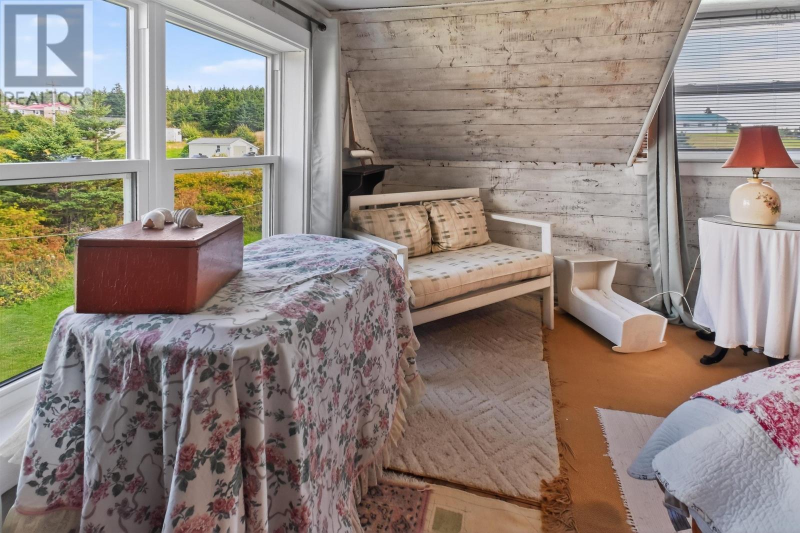 68 Mombourquette Road - 38
