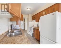 Family room - 2275 Chapman Court, Pickering, ON L1X2G1 Photo 8