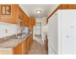 Laundry room - 2275 Chapman Court, Pickering, ON L1X2G1 Photo 9