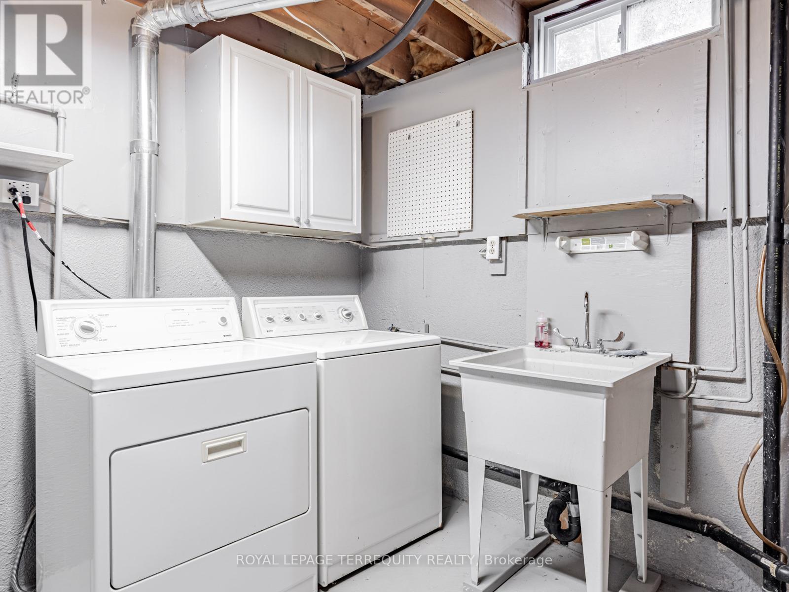 1858 SHADYBROOK DRIVE - 25