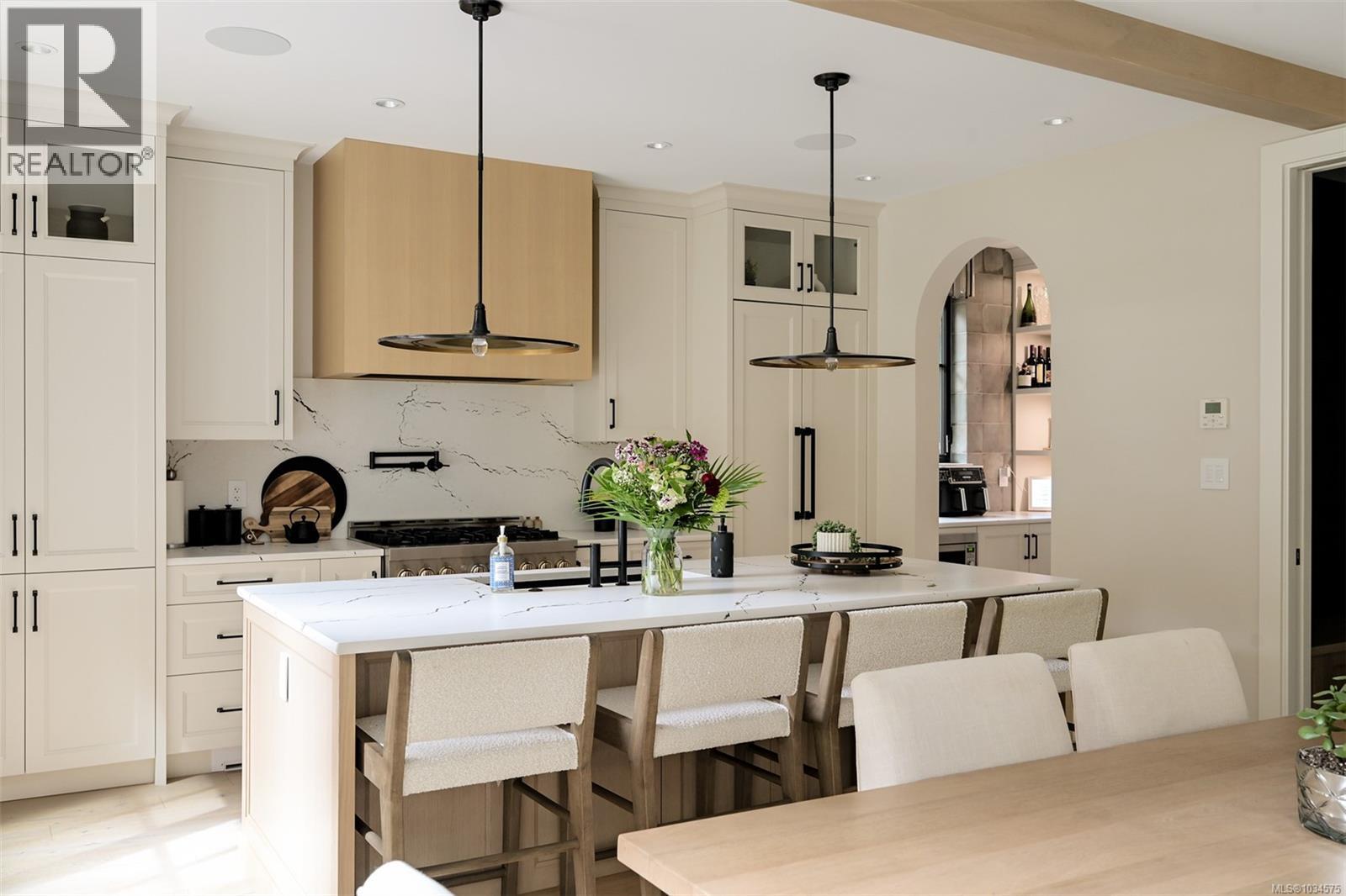  5157 Del Monte Avenue, Saanich