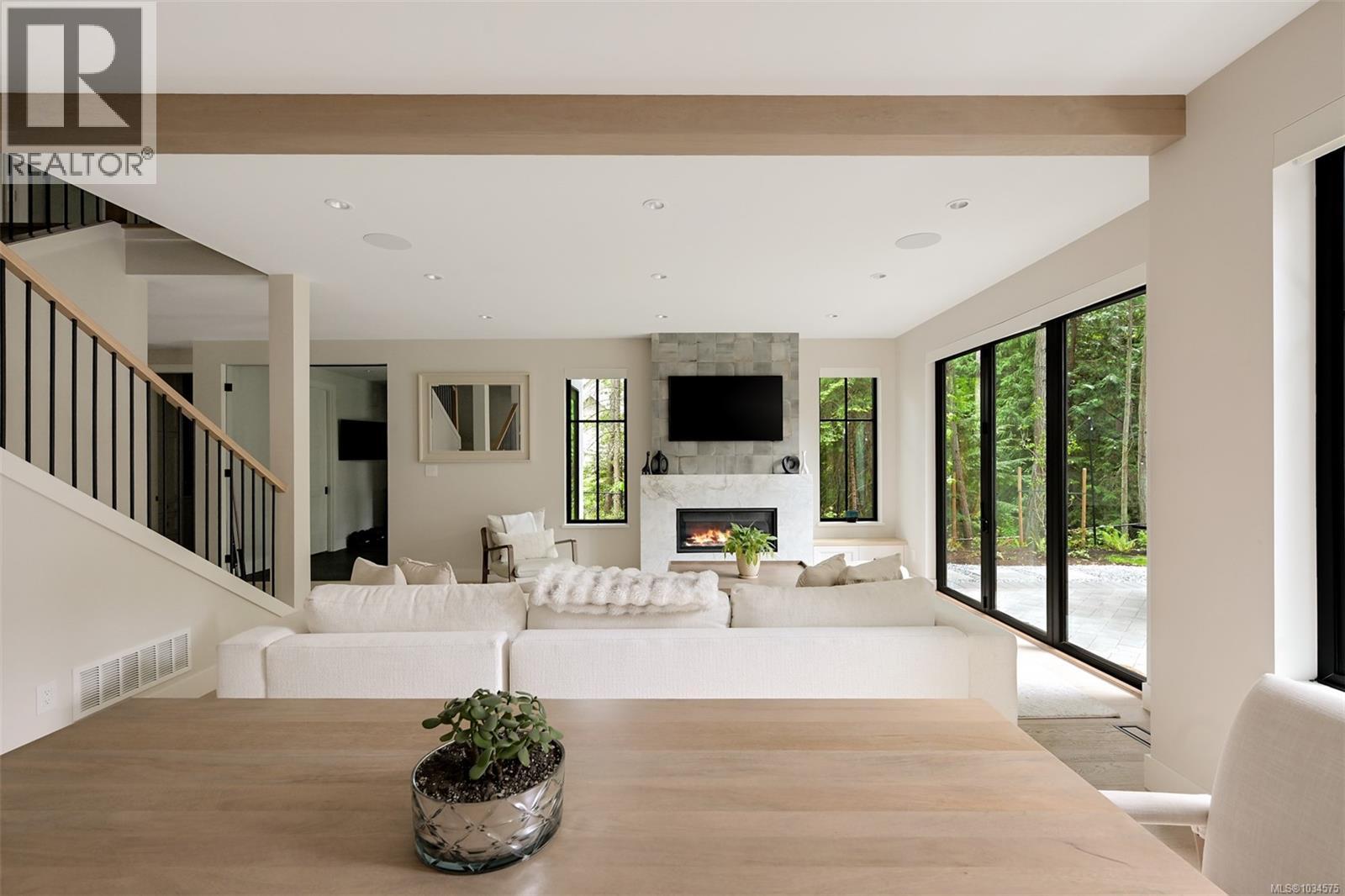  5157 Del Monte Avenue, Saanich