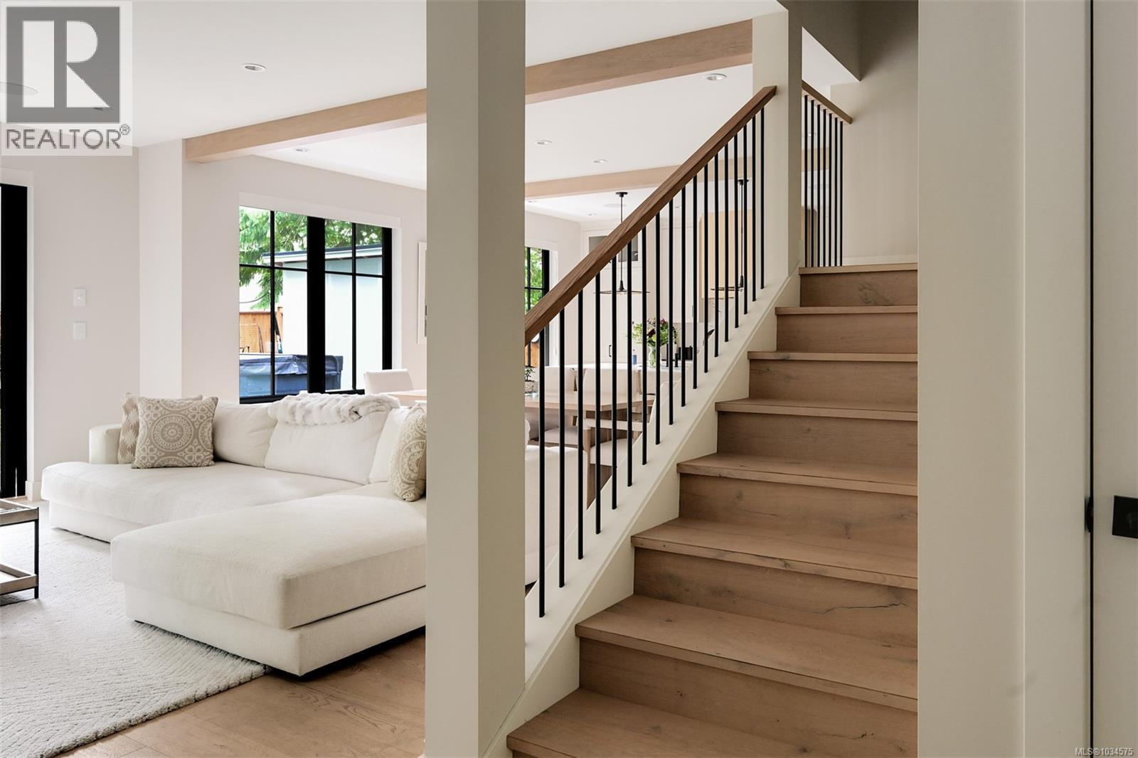  5157 Del Monte Avenue, Saanich