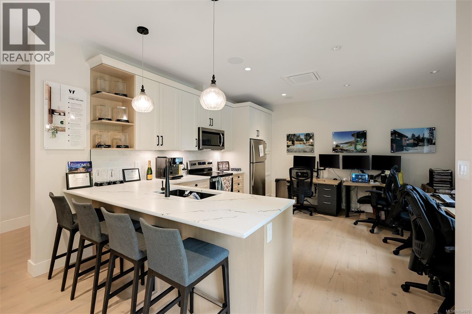  5157 Del Monte Avenue, Saanich