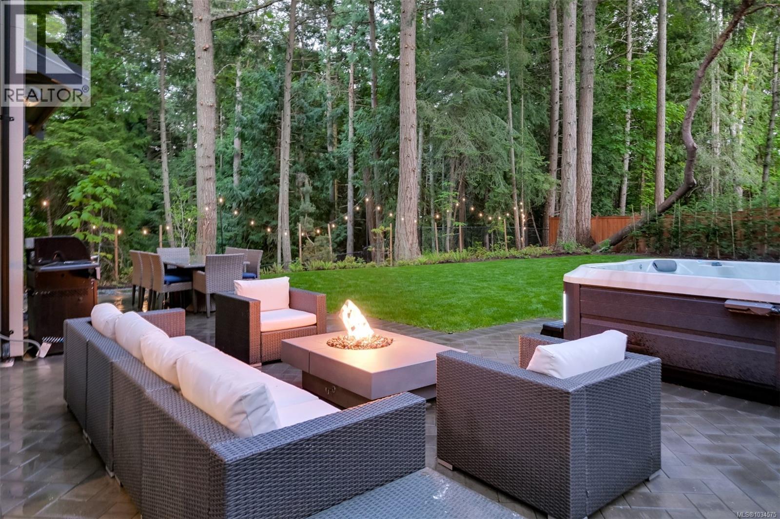 5157 Del Monte Avenue, Saanich
