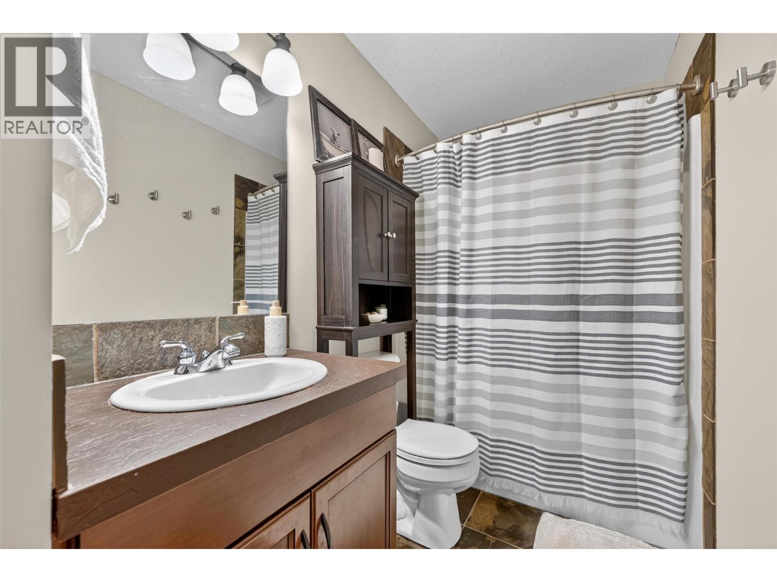 #23 1000 9TH Street - 27