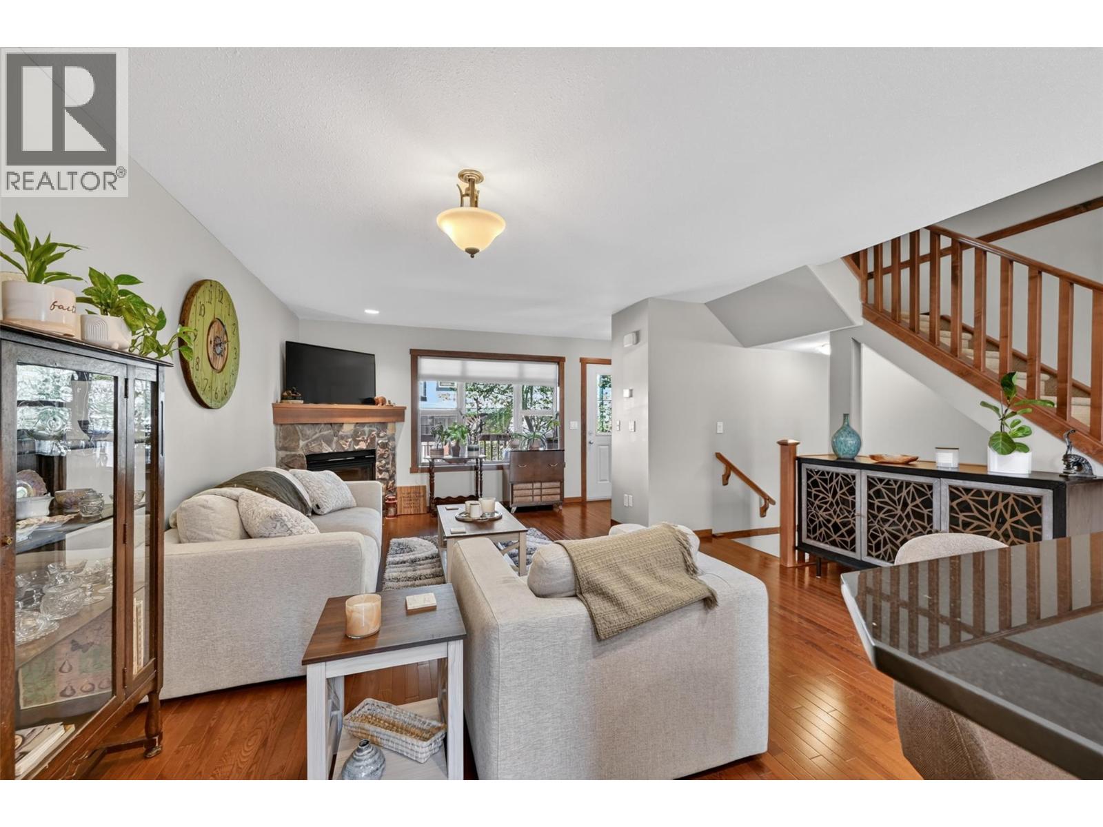 #23 1000 9TH Street - Image 3
