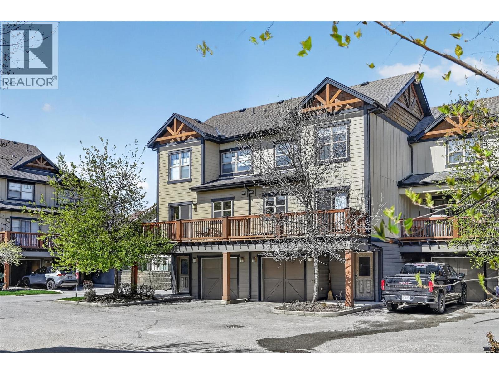 #23 1000 9TH Street - 35