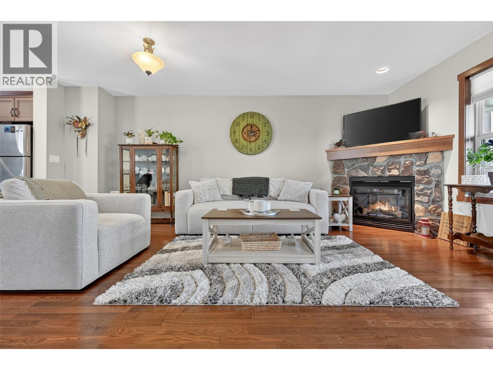 #23 1000 9TH Street - 4
