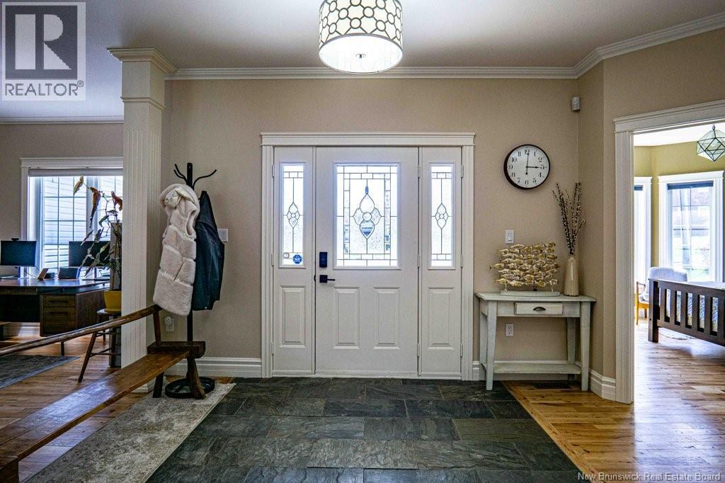 90 MacLean Court - 18
