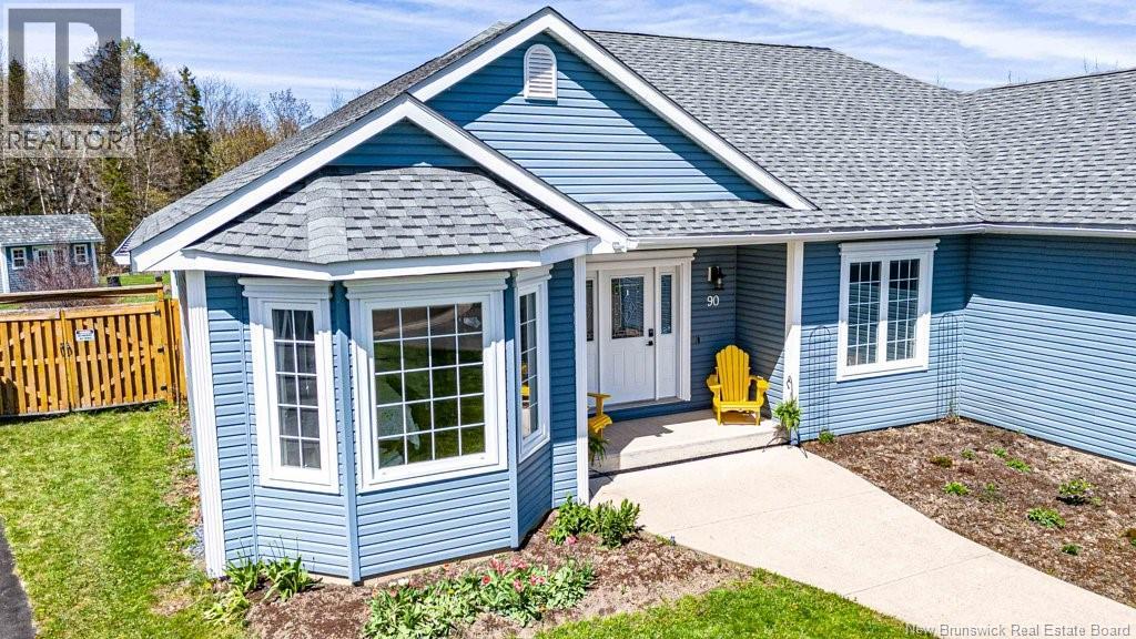 90 MacLean Court - 43