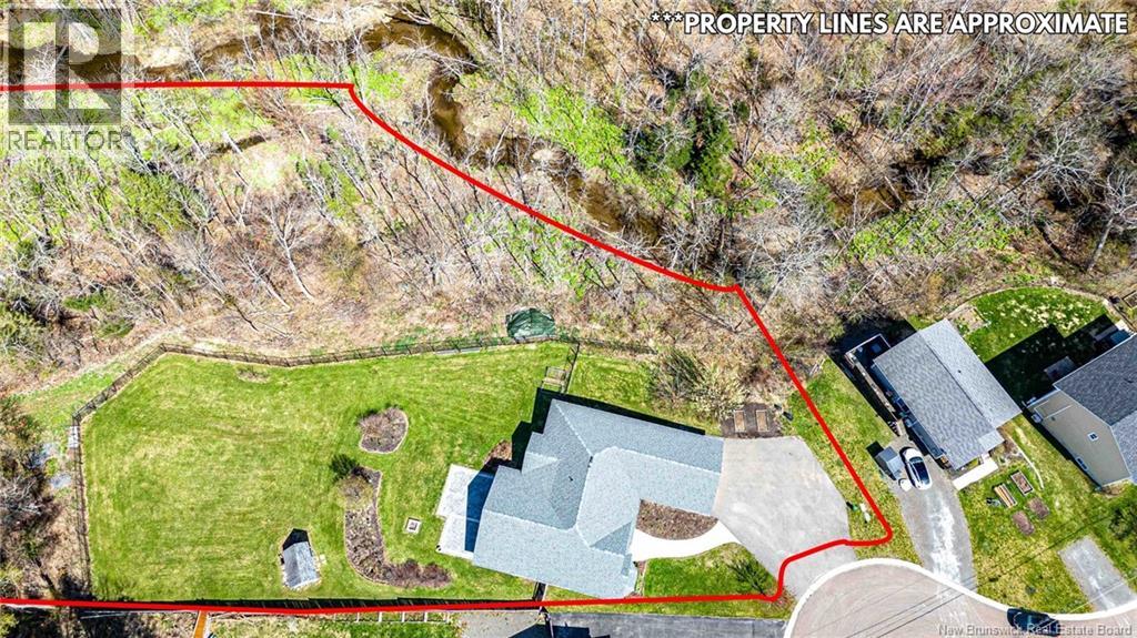 90 MacLean Court - 47