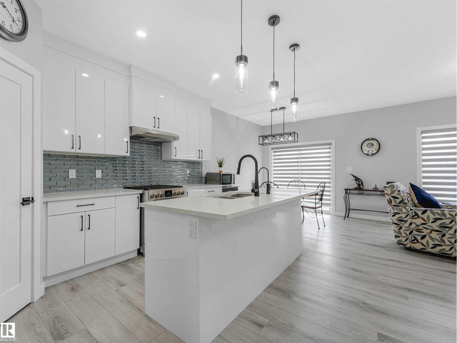 525 KLEINS CO — photo 14