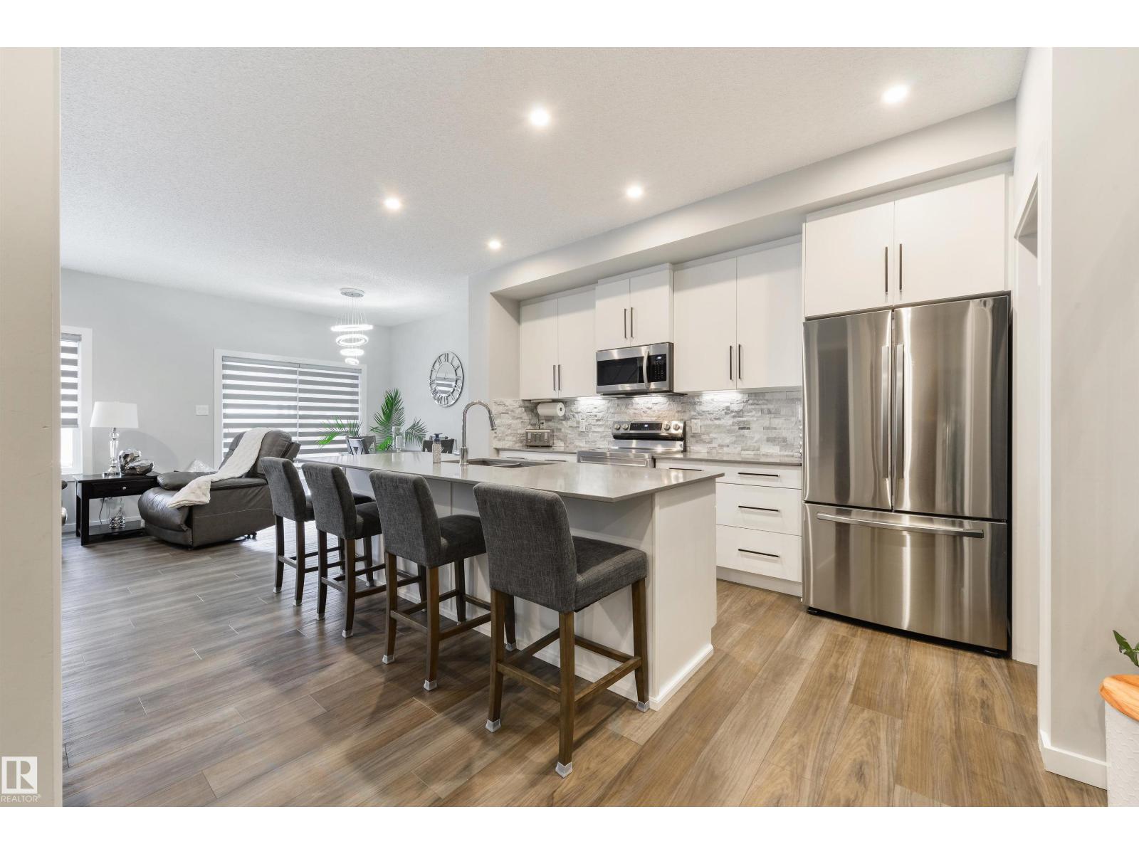 27 PROSPECT PL - 5