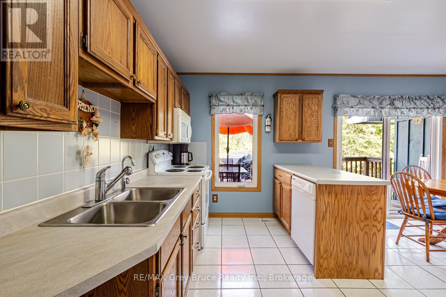 113 GOLDEN POND DRIVE - 18