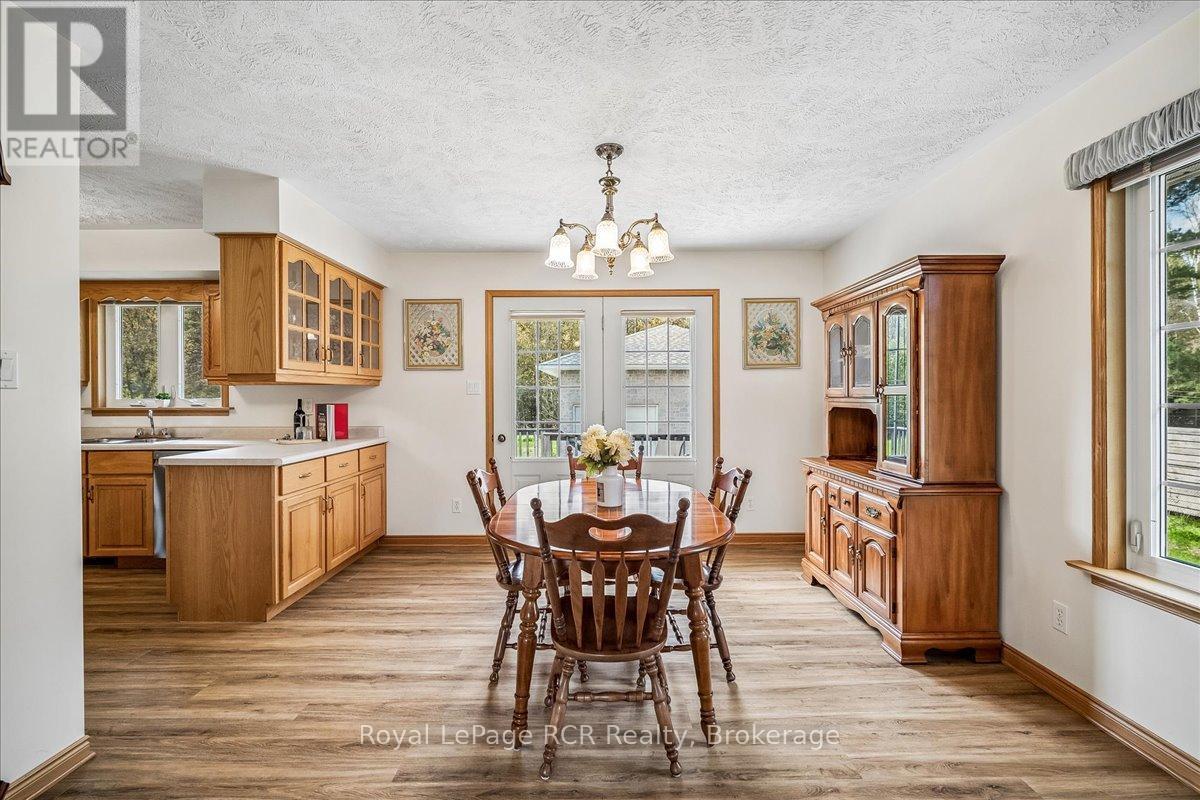 30 PINE TREE DRIVE - 11