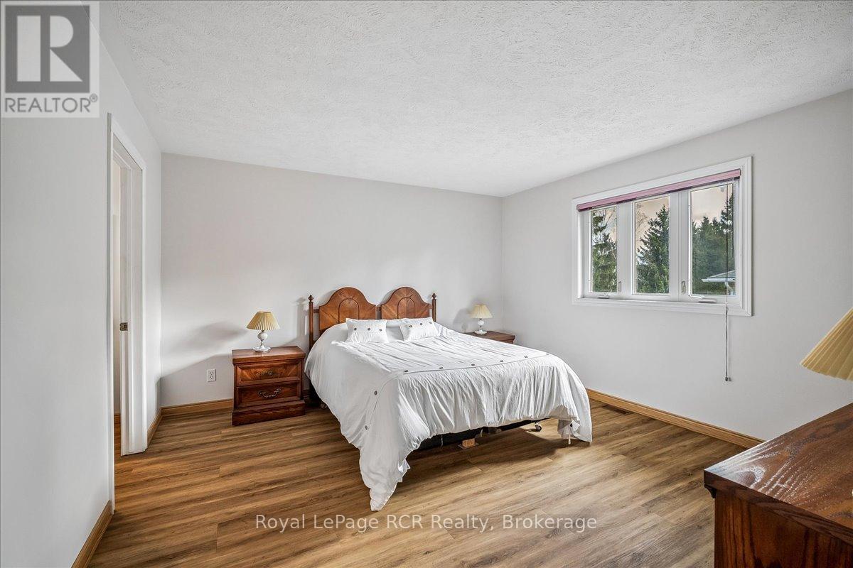 30 PINE TREE DRIVE - 16