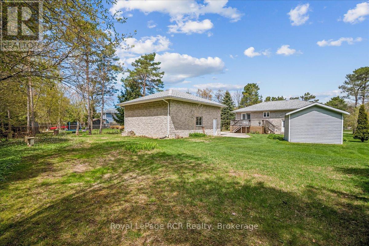 30 PINE TREE DRIVE - 28