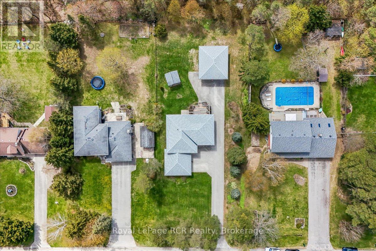 30 PINE TREE DRIVE - 34