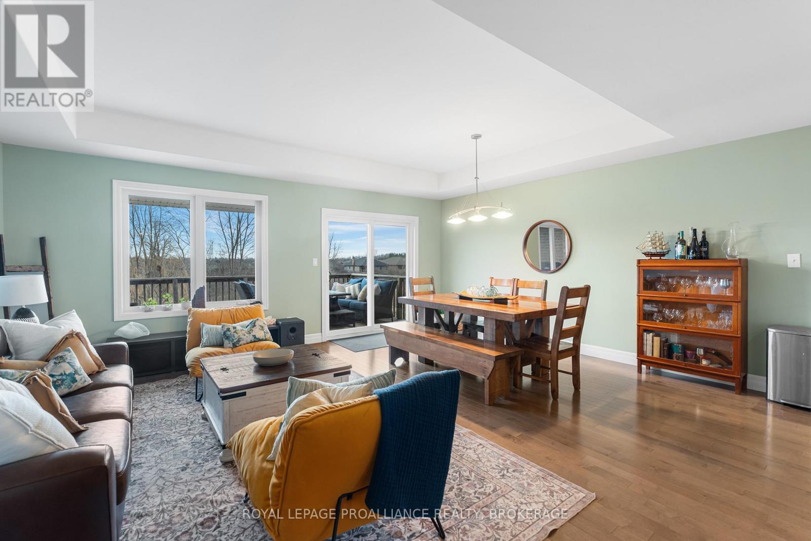 89 HARTWOOD CRESCENT - 10