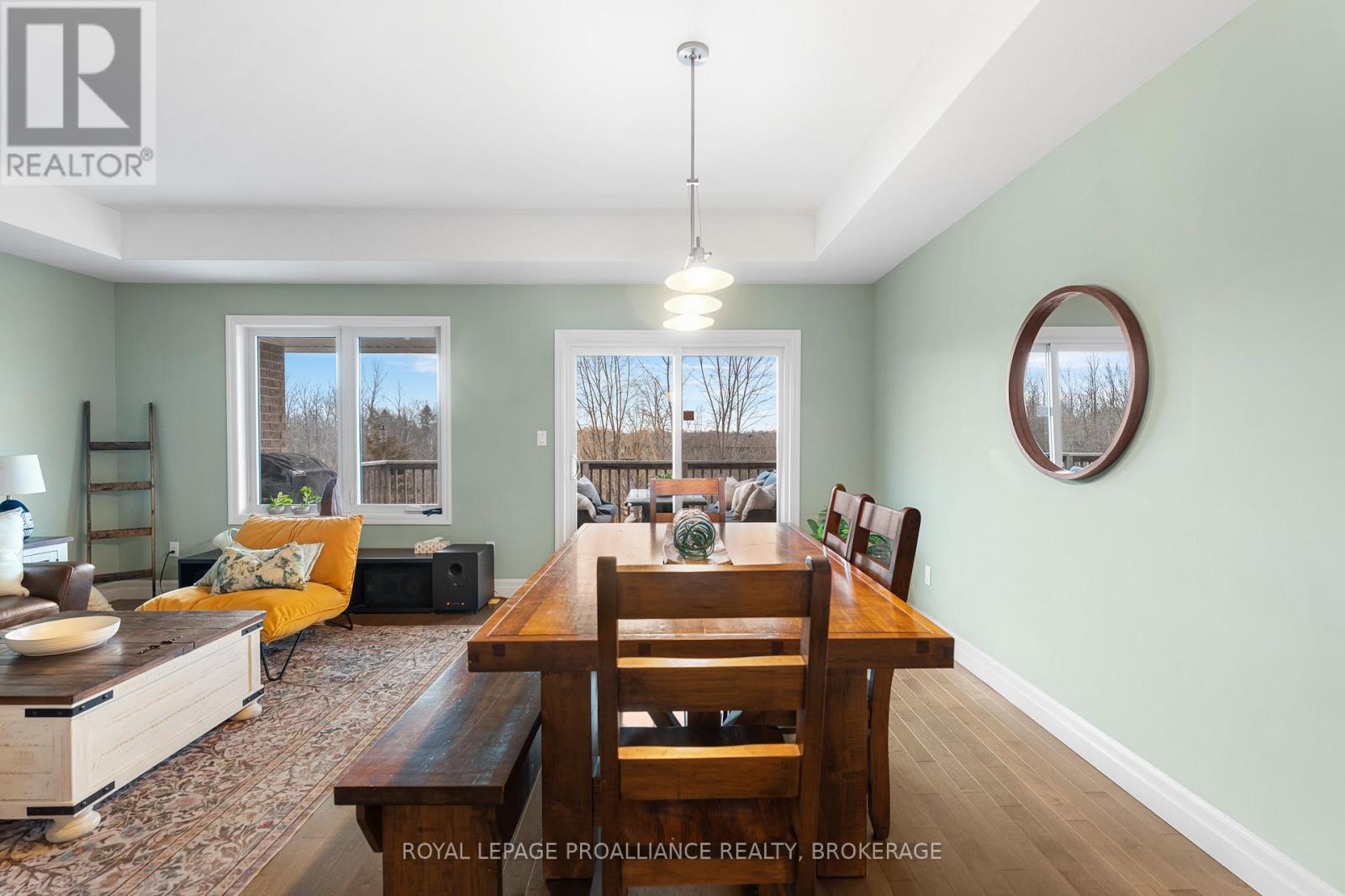 89 HARTWOOD CRESCENT - 11