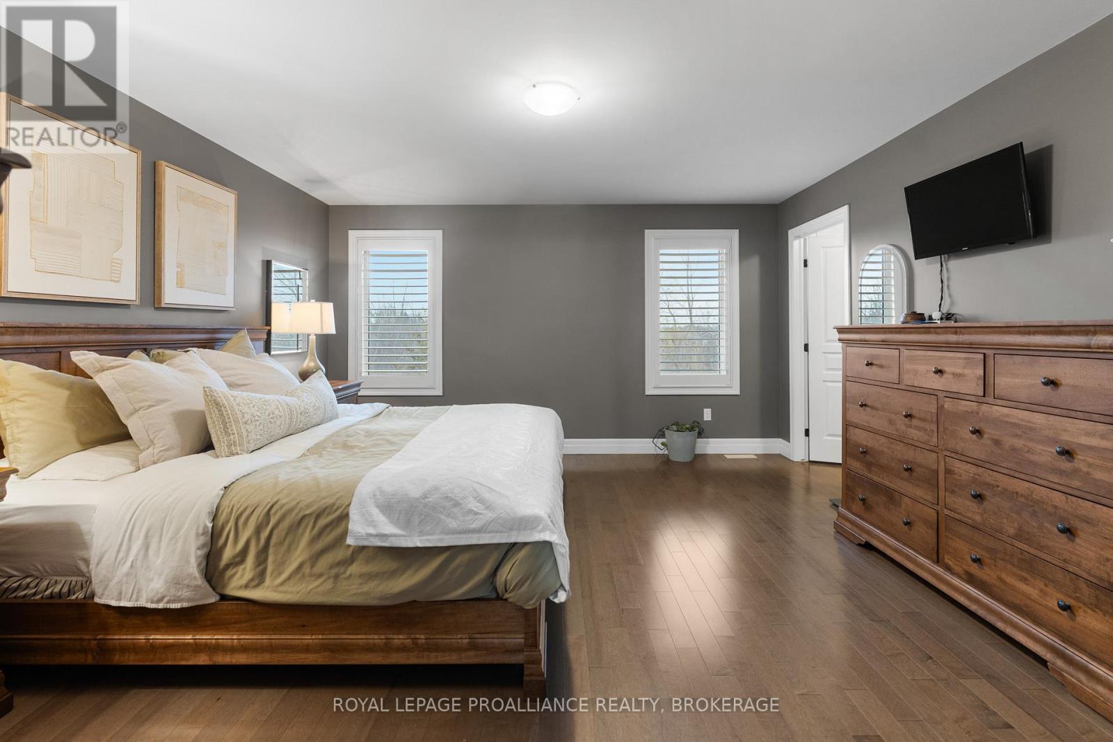 89 HARTWOOD CRESCENT - 16