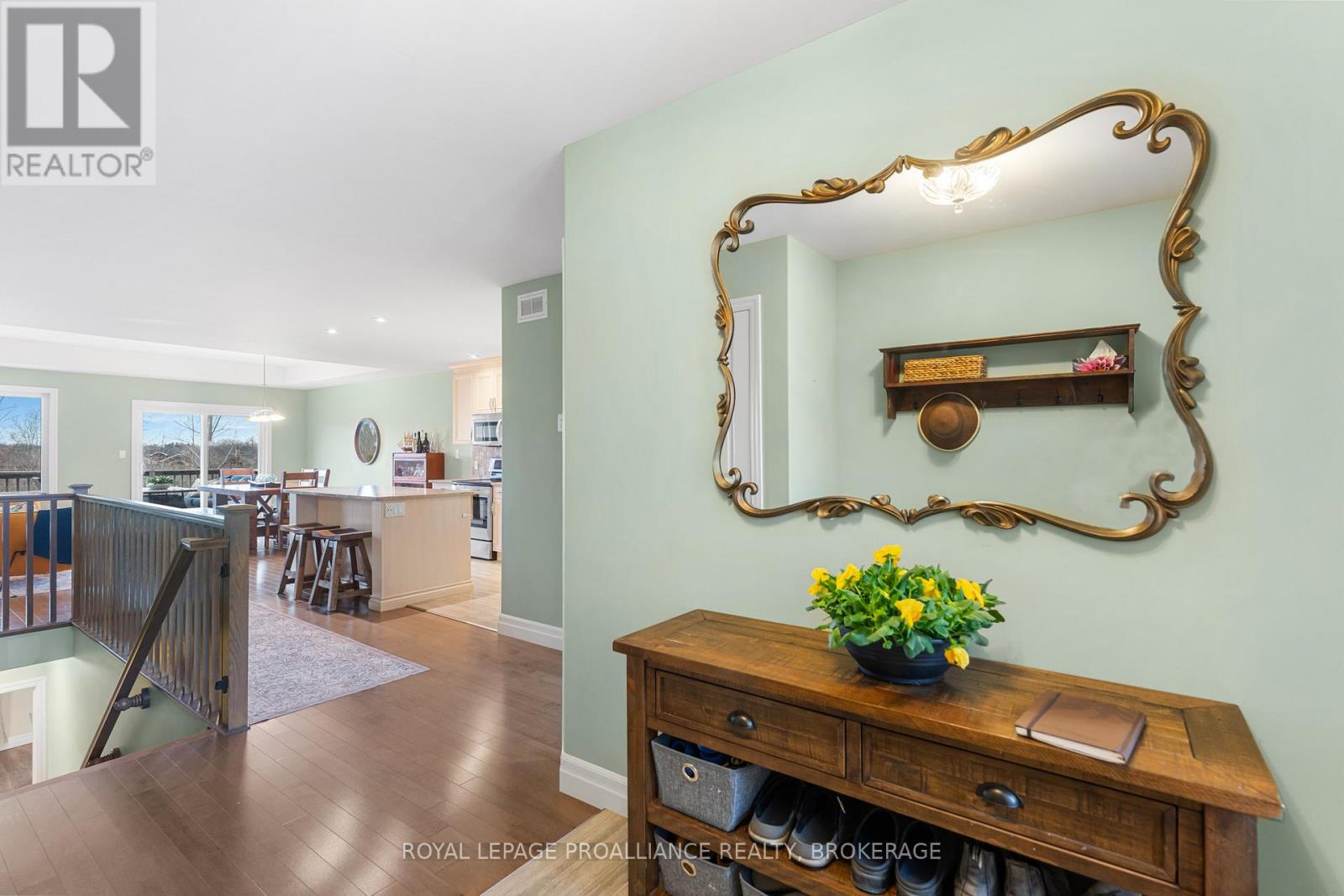 89 HARTWOOD CRESCENT - Image 3