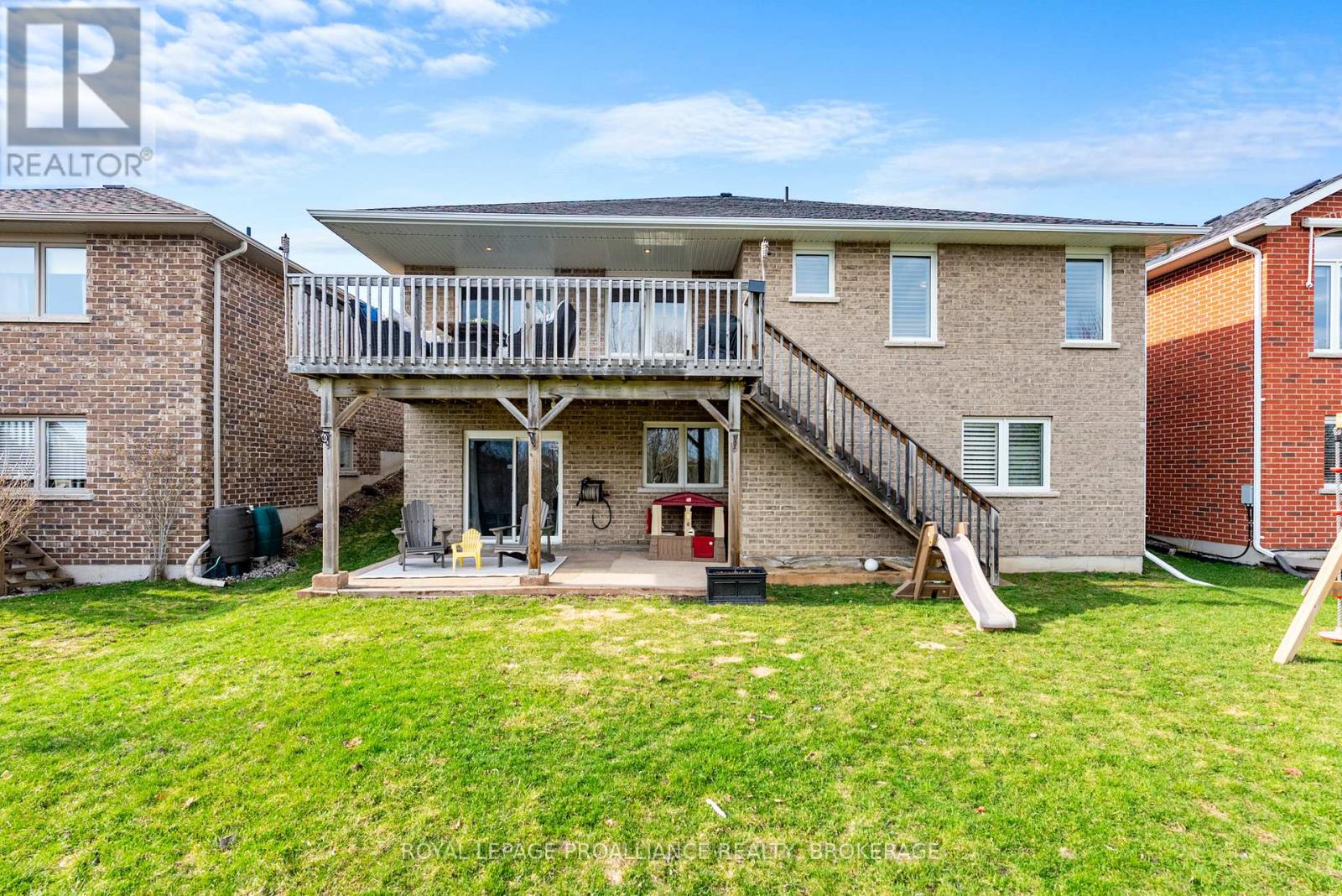 89 HARTWOOD CRESCENT - 39