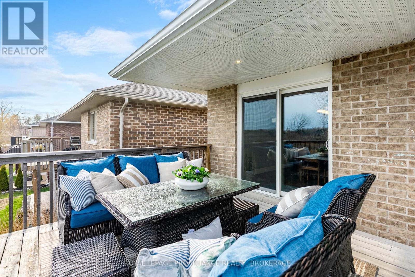 89 HARTWOOD CRESCENT - 41