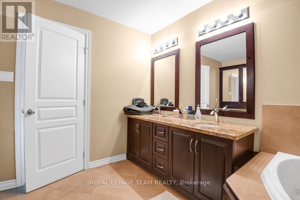 217 CLARIDGE DRIVE - 21