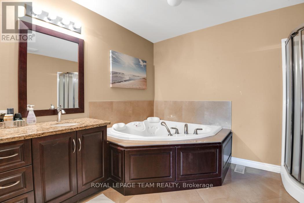217 CLARIDGE DRIVE - 24