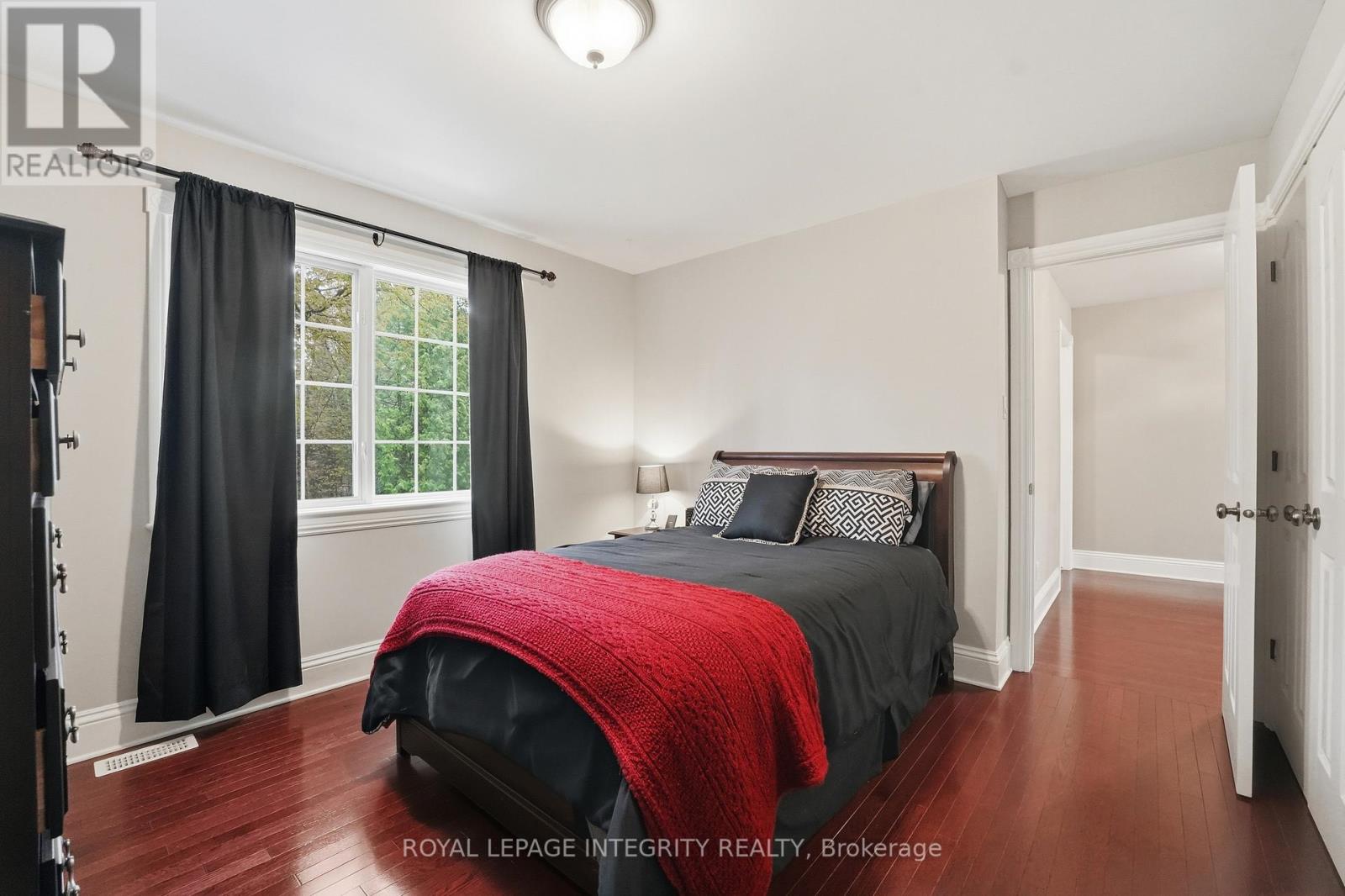 42 MARCHVALE DRIVE - 36