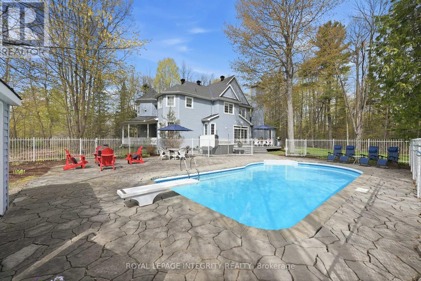 42 MARCHVALE DRIVE - 40