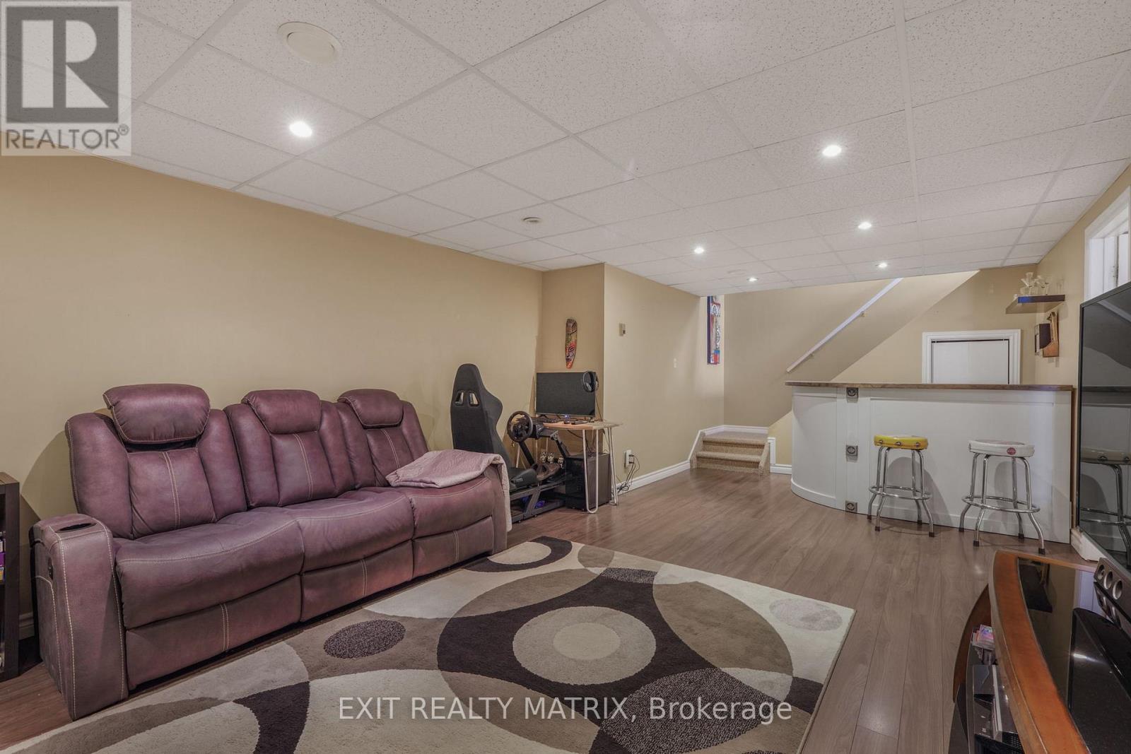 217 MACDOUGALL STREET - 25