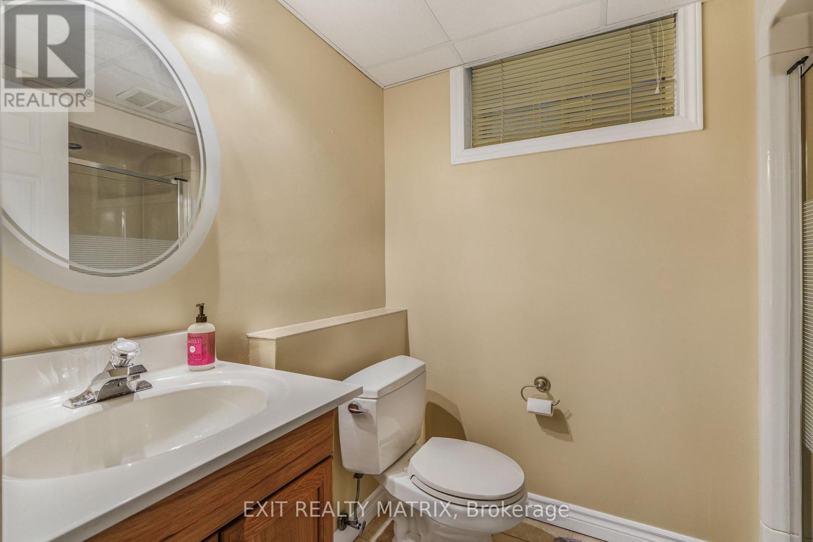217 MACDOUGALL STREET - 27