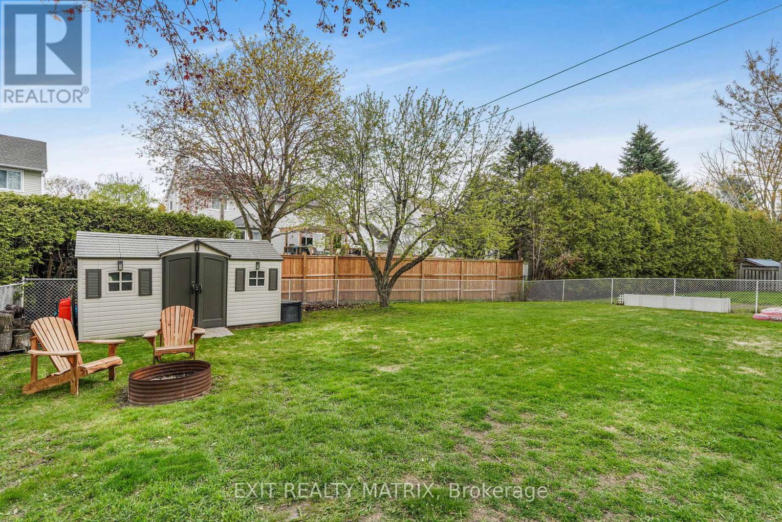 217 MACDOUGALL STREET - 28