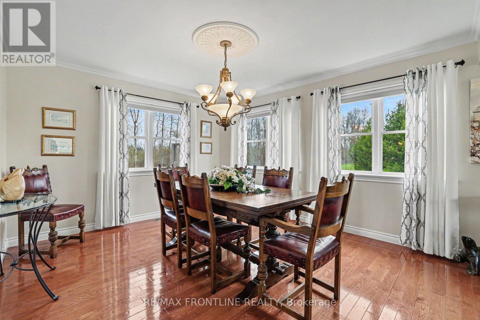 146 ORCHARD CRESCENT - 10
