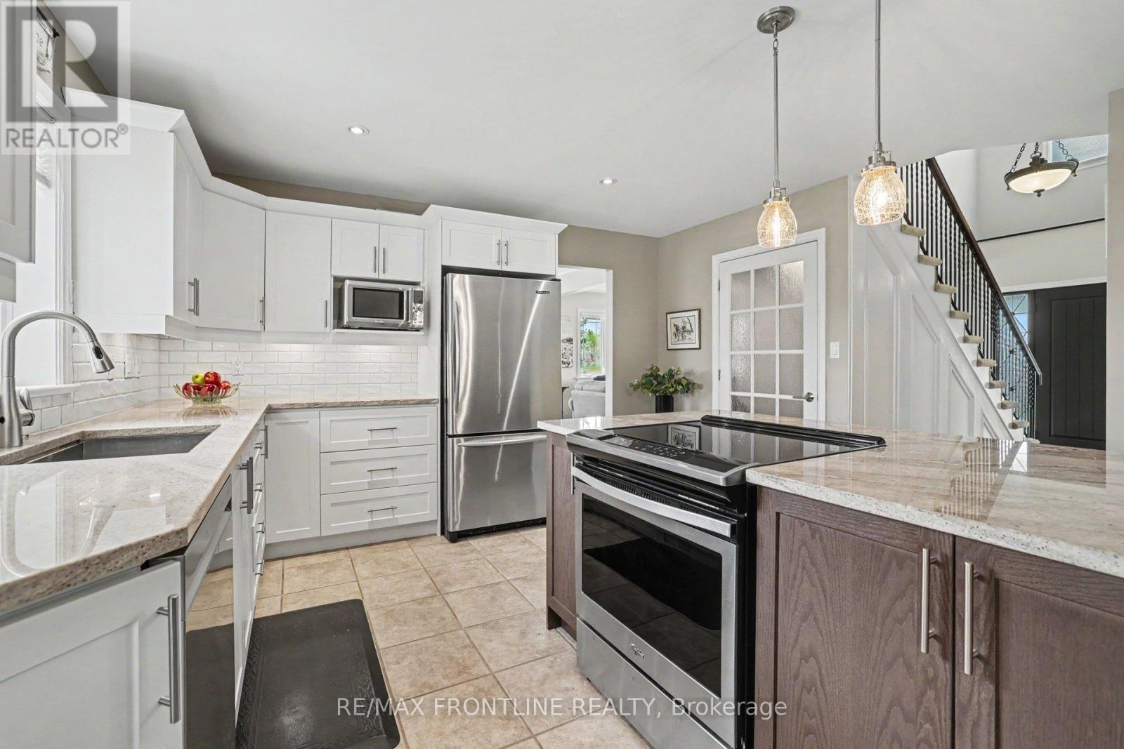 146 ORCHARD CRESCENT - 13