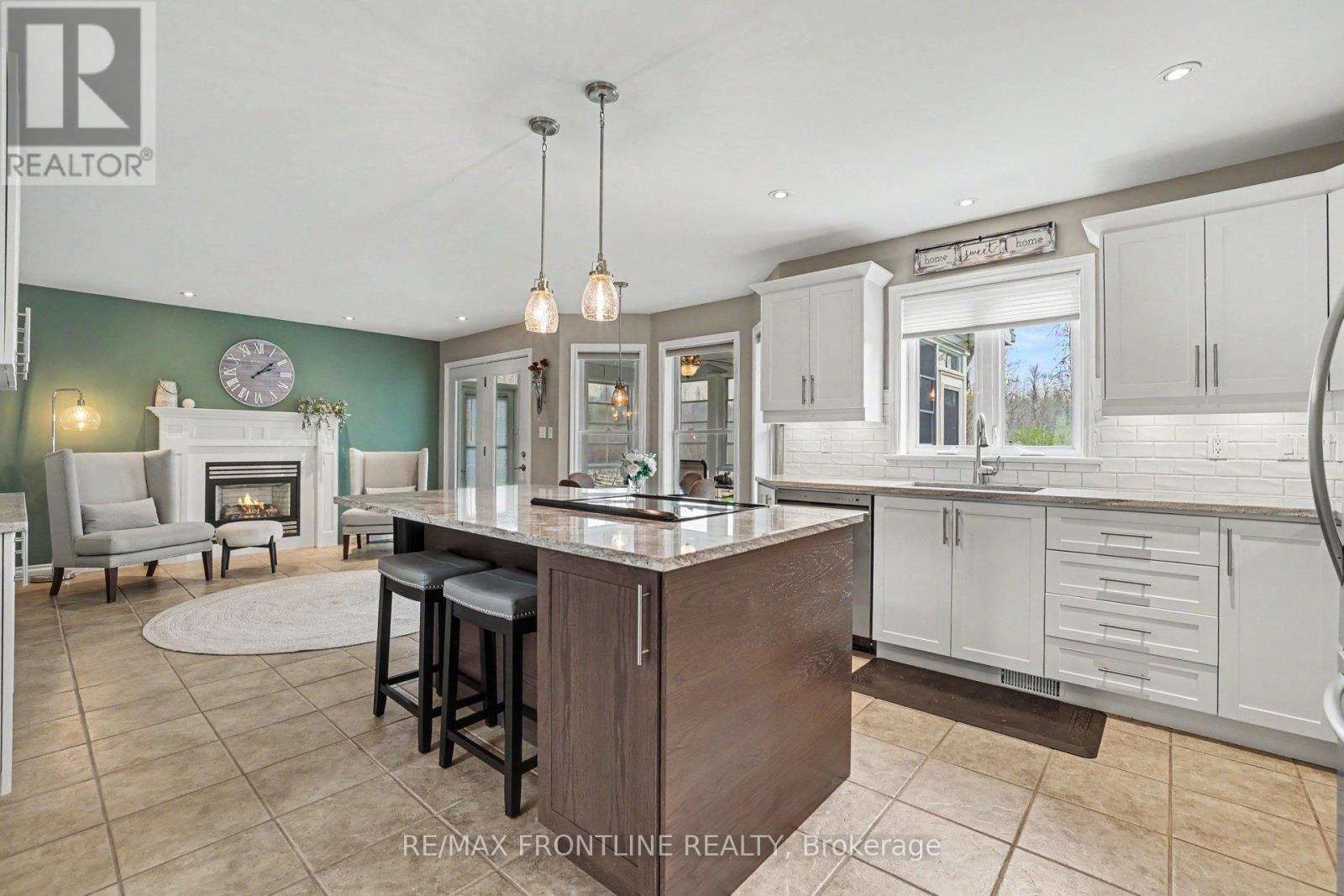 146 ORCHARD CRESCENT - 15