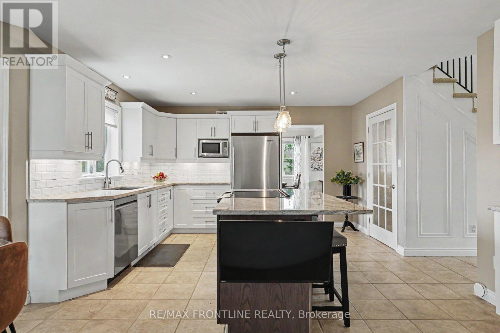 146 ORCHARD CRESCENT - 16