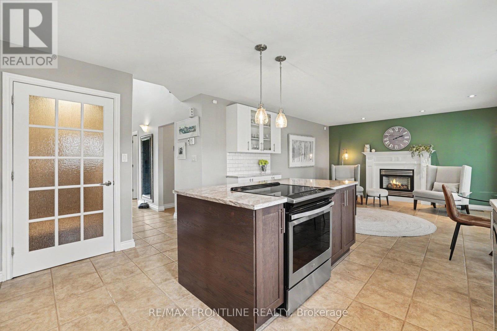 146 ORCHARD CRESCENT - 17