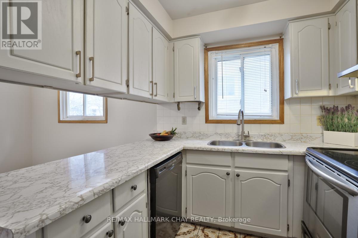 63 FRED BLAND CRESCENT - 10