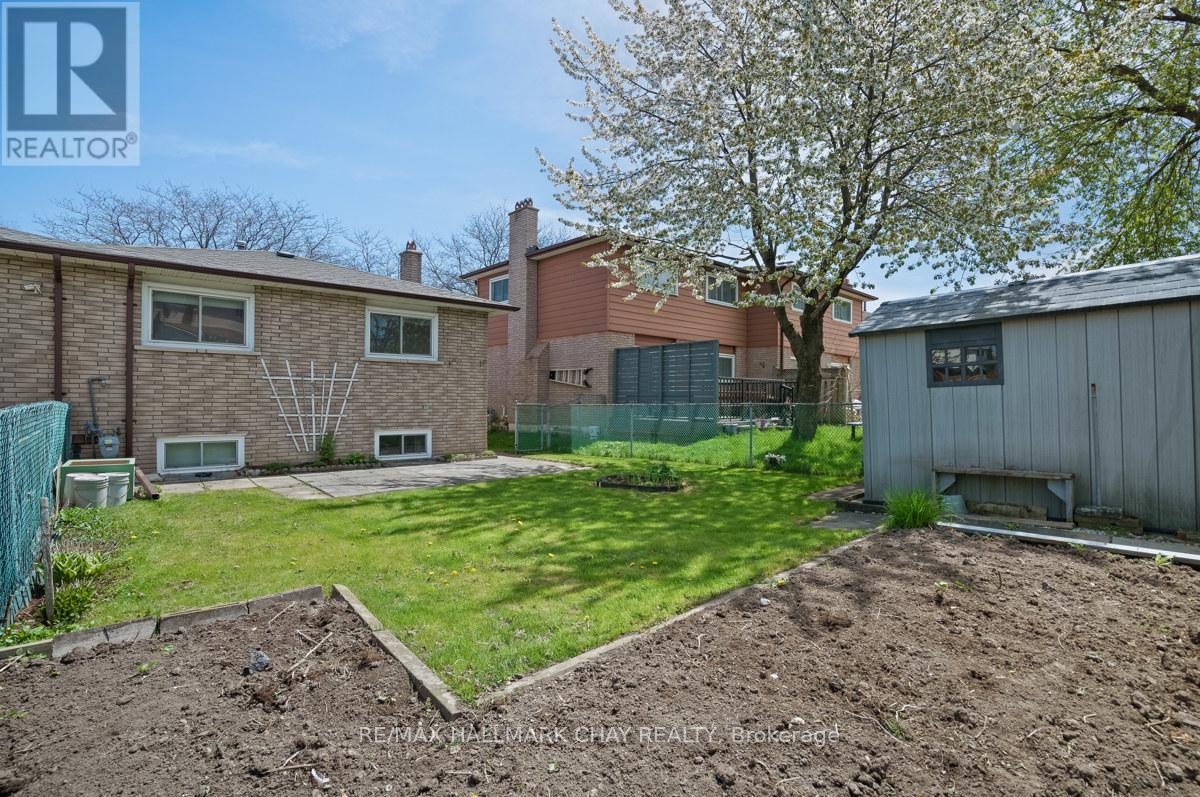 63 FRED BLAND CRESCENT - 36