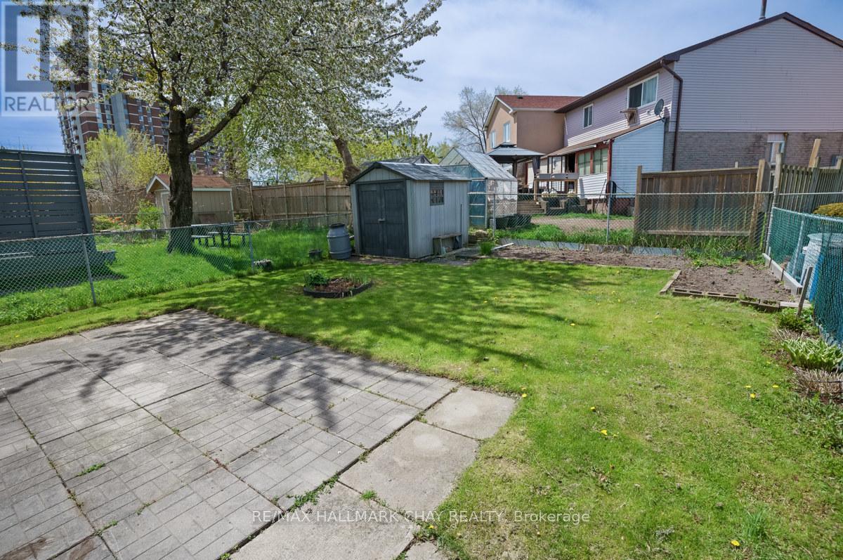 63 FRED BLAND CRESCENT - 37